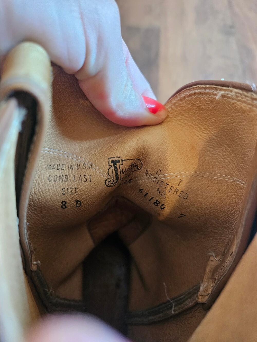 Men's Tan Leather Western Boots - Classic Cowboy Style 8D - Picture 8 of 8